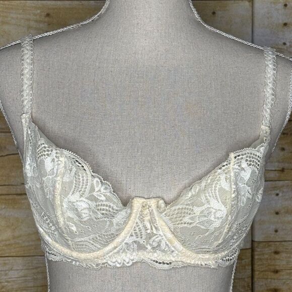 VICTORIA'S SECRET VINTAGE GOLD LABEL LACE LIGHTLY LINED UNDERWIRE BRA SZ. 34C - Picture 1 of 4
